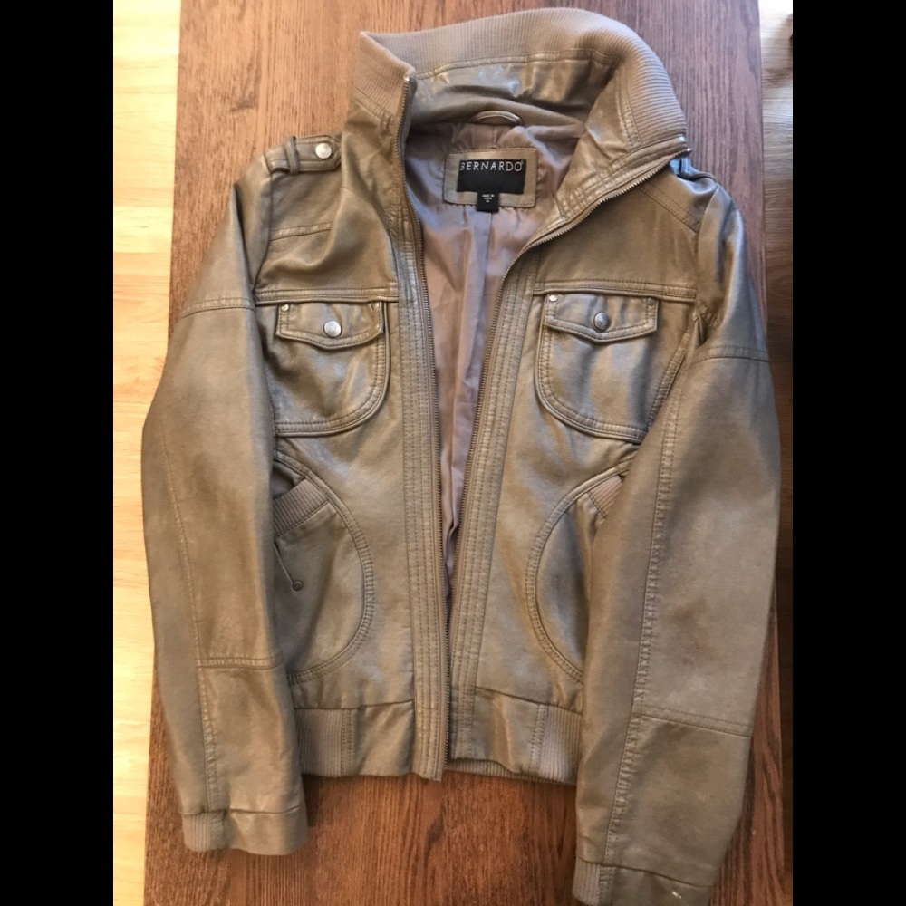 BERNARDO leather jacket M